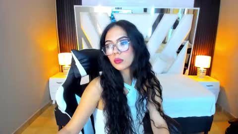 SARA  online show from October 13, 2025, 11:21 am