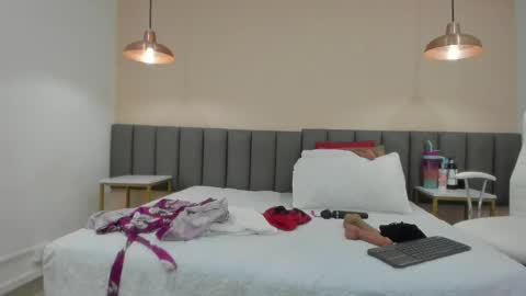 Snapshot of celeste_smmith_ chatting on February 25, 2025, 3:20 am celeste_smmith_ online show from February 25, 2025, 3:20 am