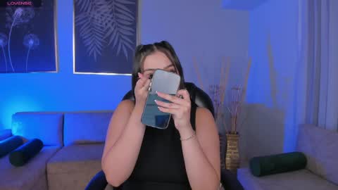 Snapshot of celestepalmer_x chatting on February 20, 2025, 3:01 am Celeste online show from February 20, 2025, 3:01 am