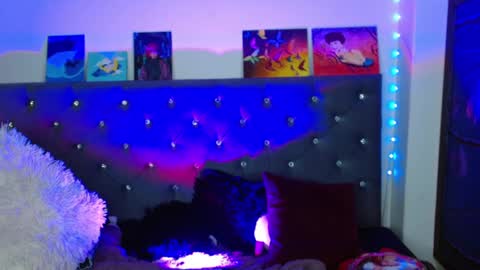 I am Valentinn online show from March 4, 2025, 4:17 am