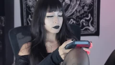   online show from May 27, 2026, 2:52 am