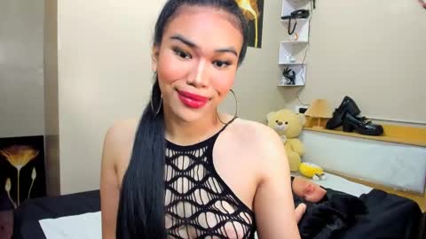 celestinaxisabella online show from April 18, 2026, 3:10 am