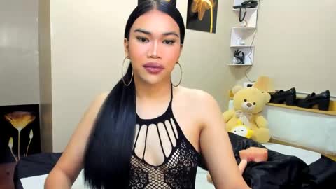 celestinaxisabella online show from April 19, 2026, 12:54 am