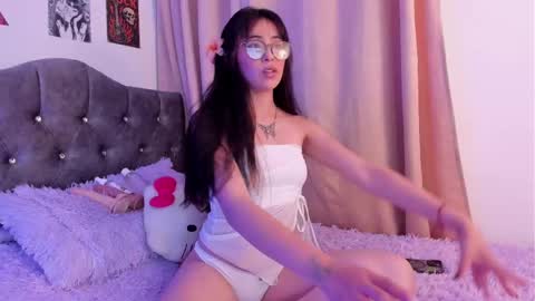 Snapshot of celestinepurple chatting on September 11, 2025, 12:44 am Celestineeeeee online show from September 11, 2025, 12:44 am