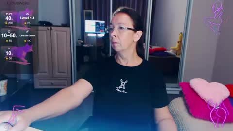 Snapshot of celine_faer1 chatting on June 24, 2026, 1:48 am Celine online show from June 24, 2026, 1:48 am