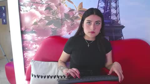       online show from April 16, 2026, 9:39 pm