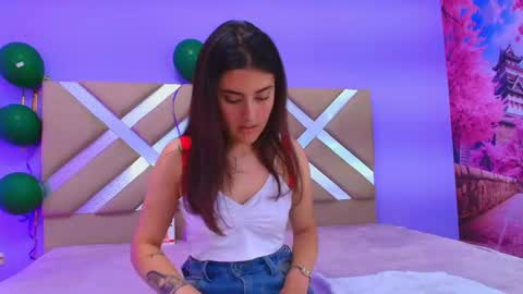       online show from April 18, 2026, 7:58 pm