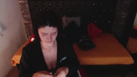 Cerecita  online show from January 28, 2025, 12:22 pm