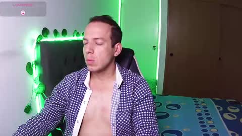 Snapshot of cerso1 chatting on February 21, 2025, 11:11 am Cerso online show from February 21, 2025, 11:11 am