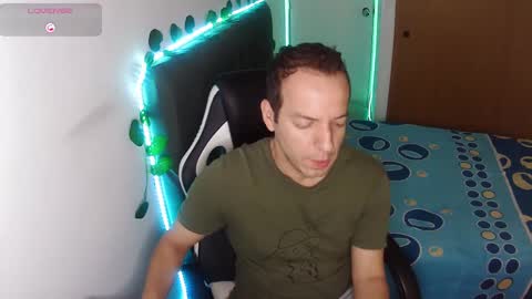 Snapshot of cerso1 chatting on March 7, 2025, 12:45 pm Cerso online show from March 7, 2025, 12:45 pm