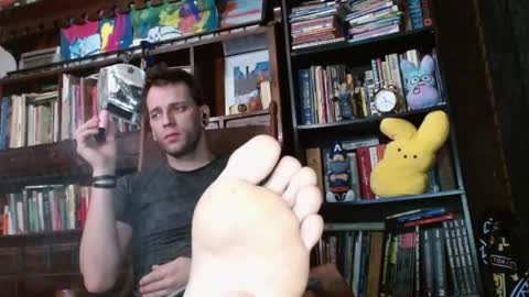 Snapshot of cguffey2284 chatting on February 17, 2025, 4:20 am cguffey2284 online show from February 17, 2025, 4:20 am