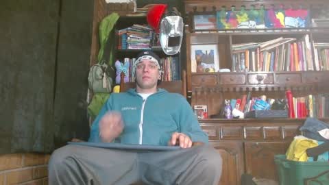 Snapshot of cguffey2284 chatting on February 26, 2025, 10:15 am cguffey2284 online show from February 26, 2025, 10:15 am