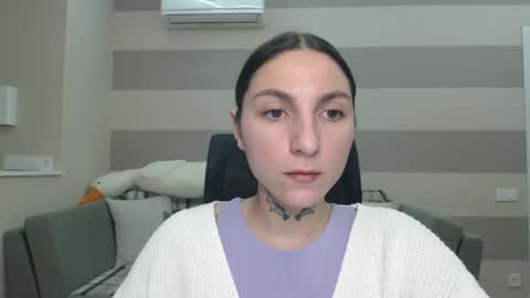 Kate online show from January 13, 2025, 1:06 pm