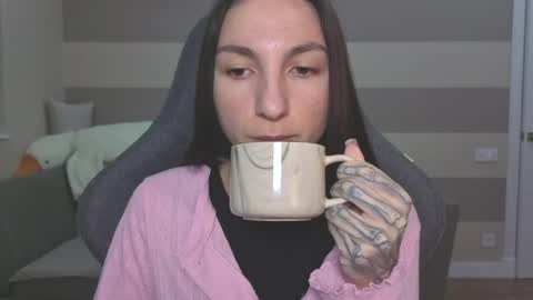 Kate online show from April 20, 2026, 6:05 am