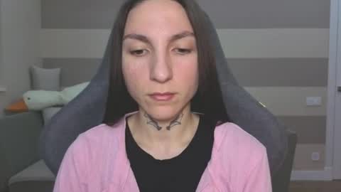 Kate online show from April 22, 2026, 6:49 am