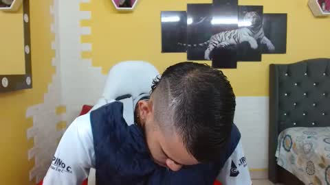 chacorta_ online show from April 1, 2026, 12:39 pm