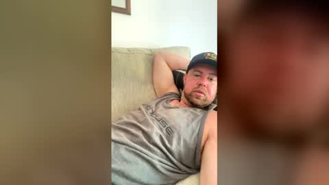 Snapshot of chad25old chatting on May 18, 2026, 6:36 pm chad25old online show from May 18, 2026, 6:36 pm