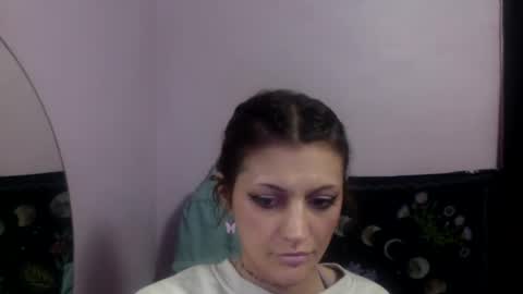 chaia online show from April 19, 2026, 4:39 pm