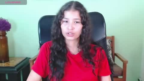 Snapshot of chalonvera chatting on April 22, 2026, 10:33 pm Chalon online show from April 22, 2026, 10:33 pm