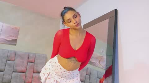 Snapshot of chanellsin chatting on June 10, 2026, 9:03 pm CHANELL SIN online show from June 10, 2026, 9:03 pm