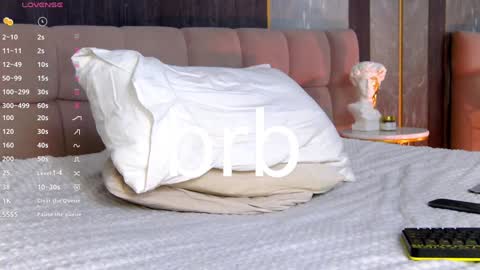 Chanel online show from January 30, 2025, 9:04 am