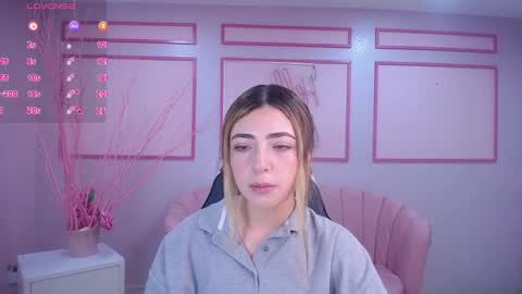 channel_blonde_a online show from December 18, 2024, 5:00 pm