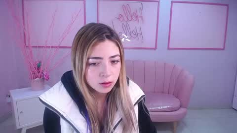 channel_blonde_a online show from December 23, 2024, 4:39 pm