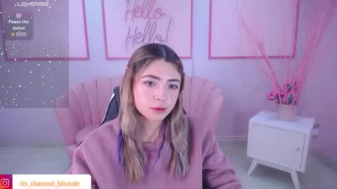 channel_blonde_a online show from December 30, 2024, 4:51 pm