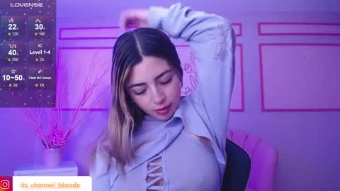 channel_blonde_a online show from January 24, 2025, 5:11 pm