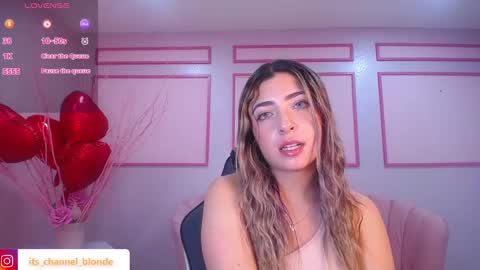 channel_blonde_a online show from February 10, 2025, 7:28 pm