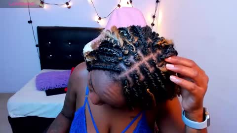 Chanel online show from January 20, 2025, 9:43 pm