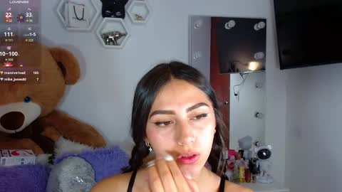 Isabella online show from December 4, 2024, 2:42 am