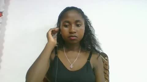 chantale483461 online show from April 17, 2026, 4:48 am