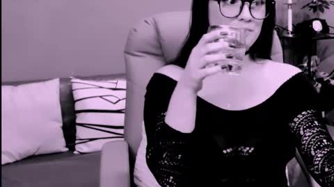 The Queen online show from November 15, 2025, 2:24 pm