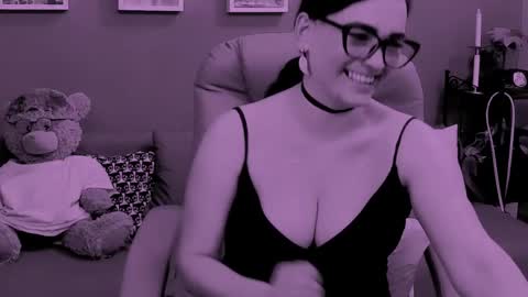 The Queen online show from April 25, 2026, 8:06 am