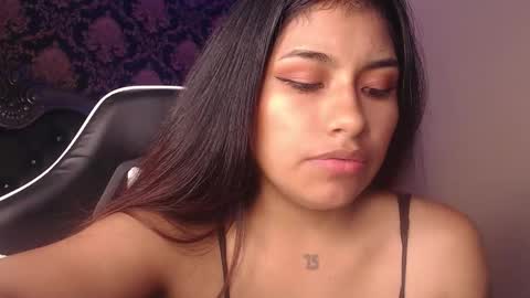  chantalpetit  online show from October 27, 2025, 7:07 pm