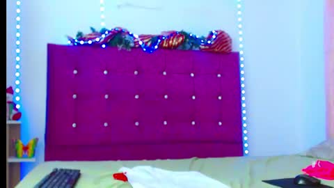 chantal sweety  and horny latina for u online show from December 15, 2024, 1:13 am