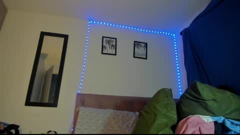 chantellebony online show from April 12, 2026, 8:19 am