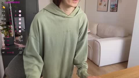 Liz online show from September 14, 2025, 10:25 am