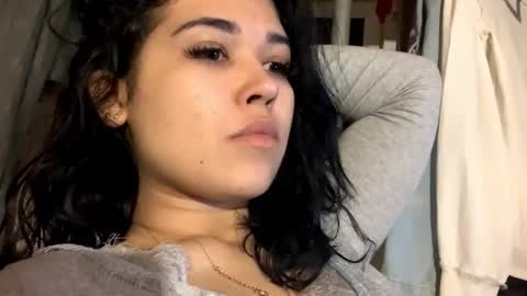 Lola online show from January 12, 2026, 4:01 pm