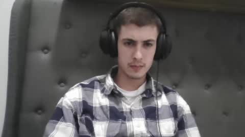 charismaticcharm online show from January 22, 2025, 8:29 am