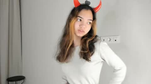 Snapshot of charitybergeaux chatting on November 26, 2025, 6:36 am MIchelle online show from November 26, 2025, 6:36 am