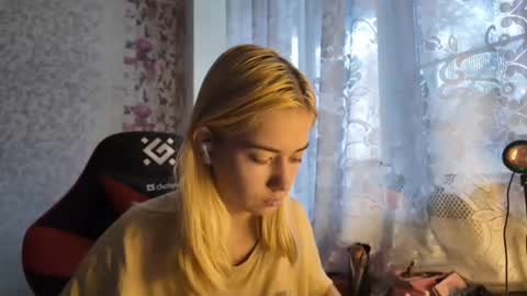 Snapshot of charleneschonert chatting on October 29, 2025, 7:54 am Nancy online show from October 29, 2025, 7:54 am