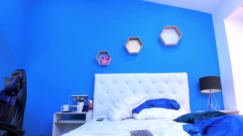 Charles y Elara online show from January 8, 2025, 3:08 am