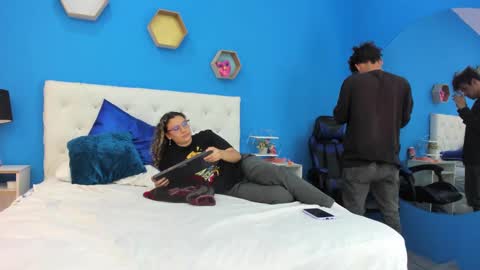 Charles y Elara online show from January 17, 2025, 3:12 am