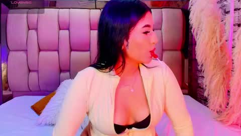 Snapshot of charlie_henker chatting on May 27, 2026, 1:41 pm C H A R L I E online show from May 27, 2026, 1:41 pm