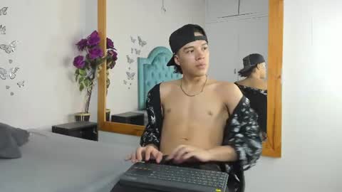 charlie_latino online show from June 27, 2026, 2:34 pm