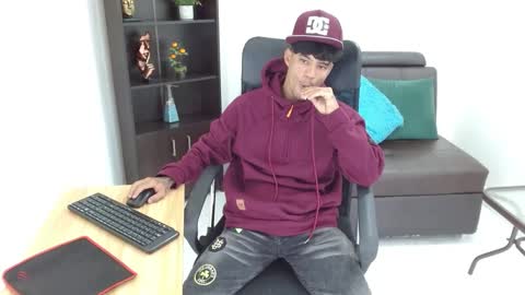 Snapshot of charlie_oconnor chatting on December 31, 2024, 3:01 am Charlie oconnor online show from December 31, 2024, 3:01 am