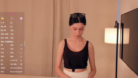 Snapshot of charlinepiker chatting on January 15, 2026, 9:25 am Yumi online show from January 15, 2026, 9:25 am