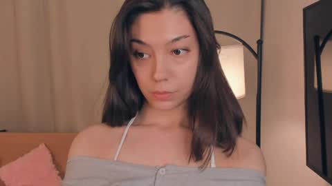 Snapshot of charlinepiker chatting on May 1, 2026, 9:41 pm Yumi online show from May 1, 2026, 9:41 pm